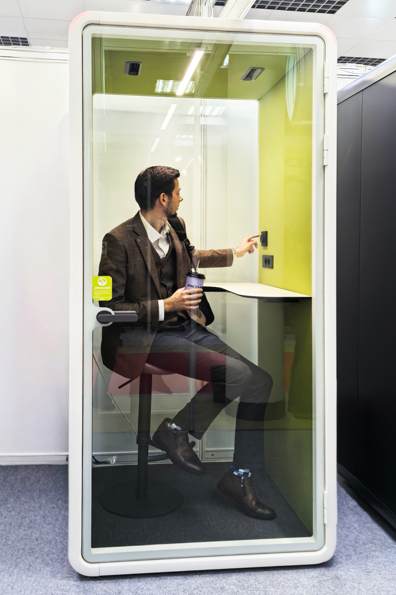 Dernière affaire concernant Single people soundproof pod : introduction to Model S