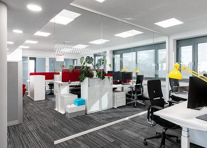 Curved Shape Acoustic Single Glazed Glass Partition System Thick Glass Hot Bending Glass
