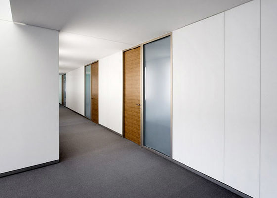 Système de cloisonnage modulaire pré-suspendu