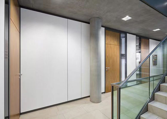 Système de cloison solide isolée du son démontable 18 mm d'épaisseur MDF bois de bois